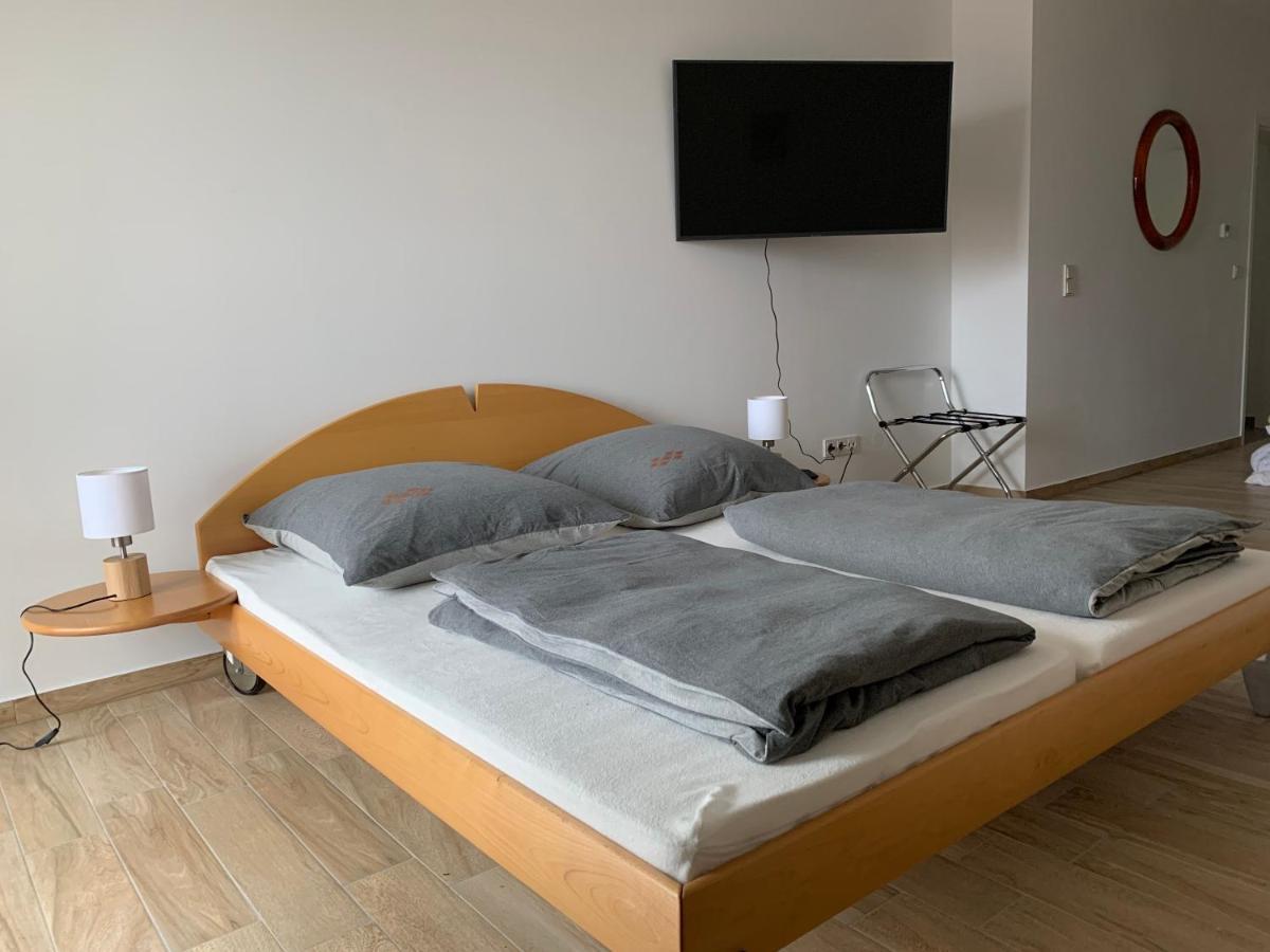 فندق Gaestehaus Residenz Aurora Friedrichsthal المظهر الخارجي الصورة
